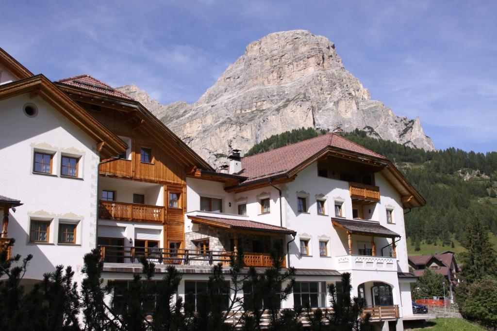 Residence Vila Colfosco Bagian luar foto